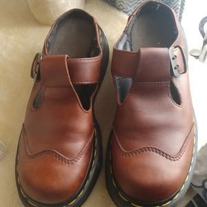 Vintage England Mary Jane Style buckle platform